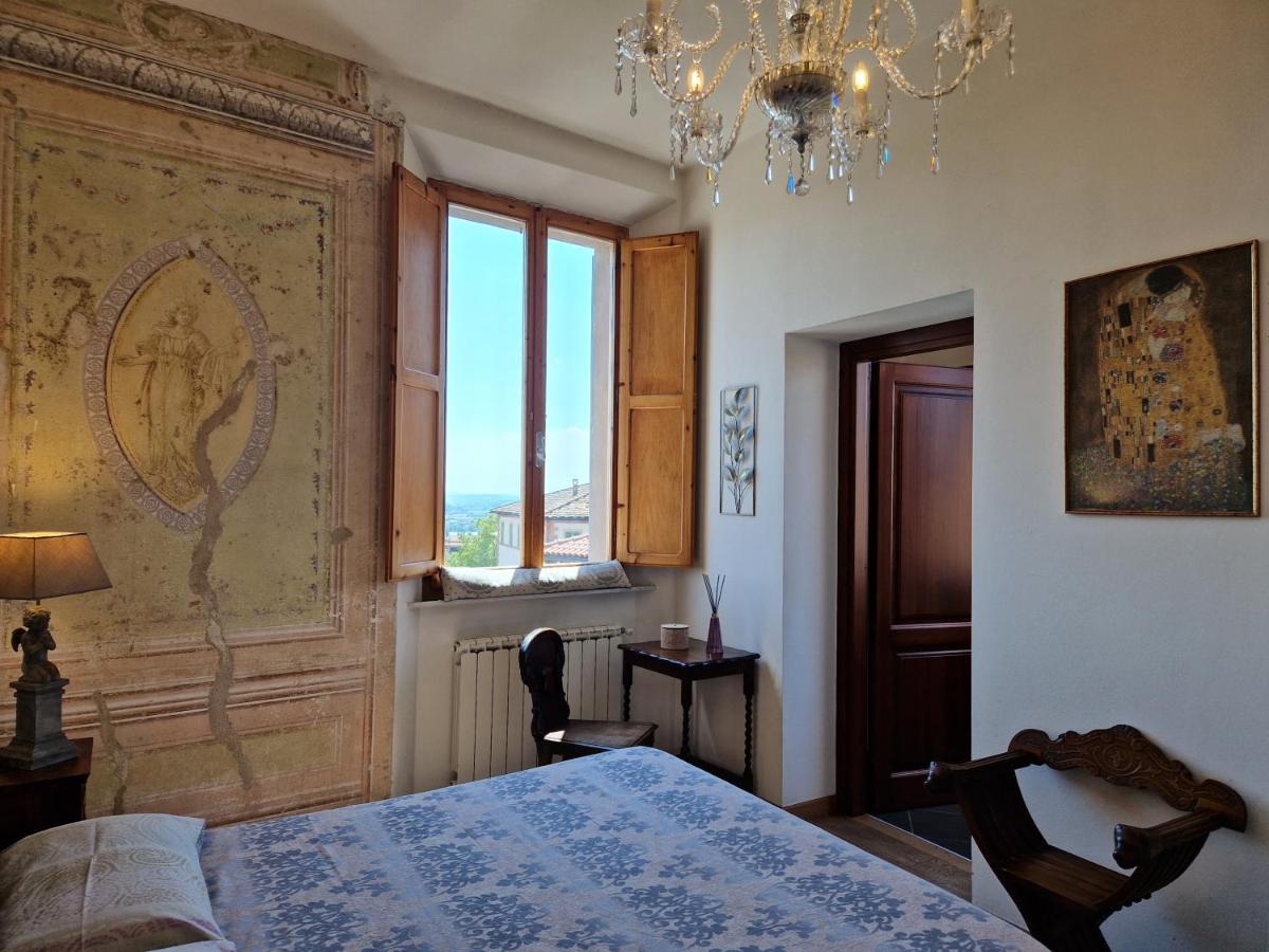 “Attico Garibaldi” Nel Cuore Della Toscana Sinalunga Luaran gambar
